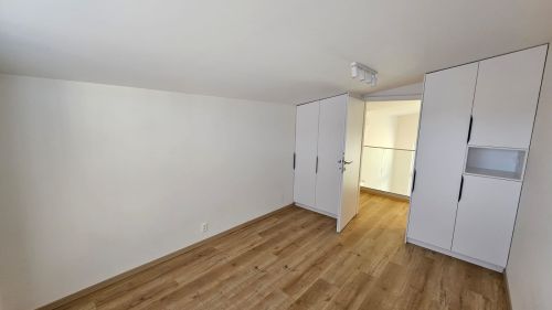 PRENÁJOM 5 - izbového domu