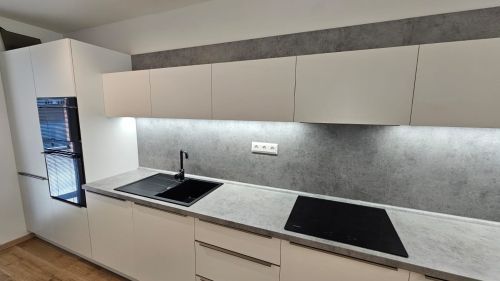 PRENÁJOM 5 - izbového domu