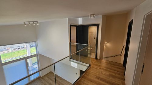 PRENÁJOM 5 - izbového domu