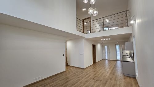 PRENÁJOM 5-izbového domu