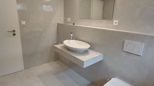 PRENÁJOM 5 - izbového domu